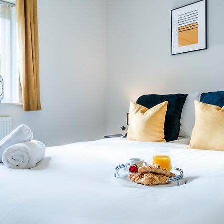 Hednesford Pet Friendly With A Hot Tub 빌라 외부 사진