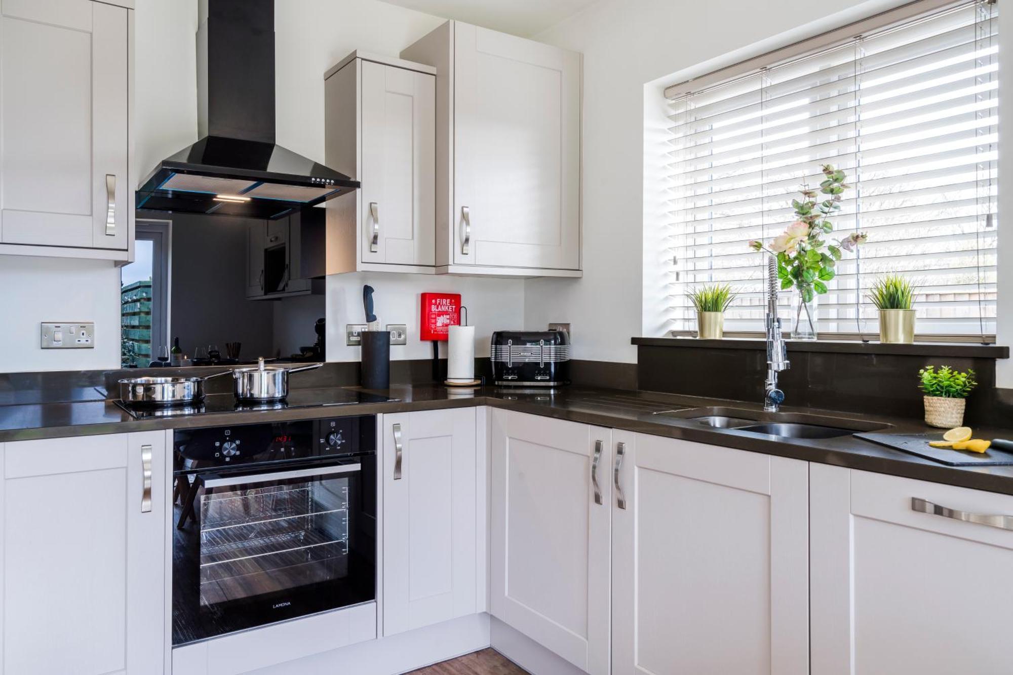 Hednesford Pet Friendly With A Hot Tub 빌라 외부 사진